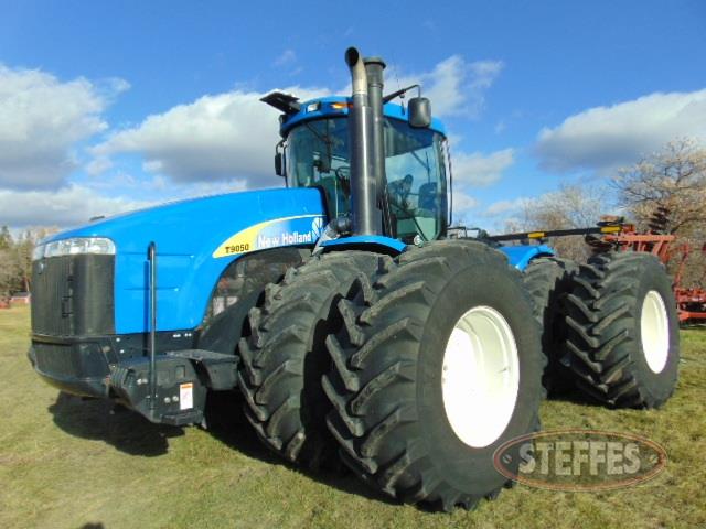 2010 New Holland T9050
